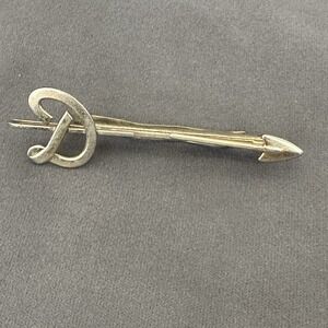 Hickok Arrow Monogram Initial Letter Name Font Gold Tone Tie Bar Clip 'D'
